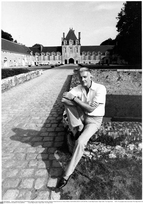 hubert de givenchy le jonchet|hubert de Givenchy 1950s fashion.